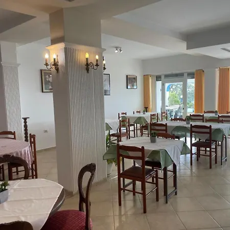 Bed & Breakfast Blue *